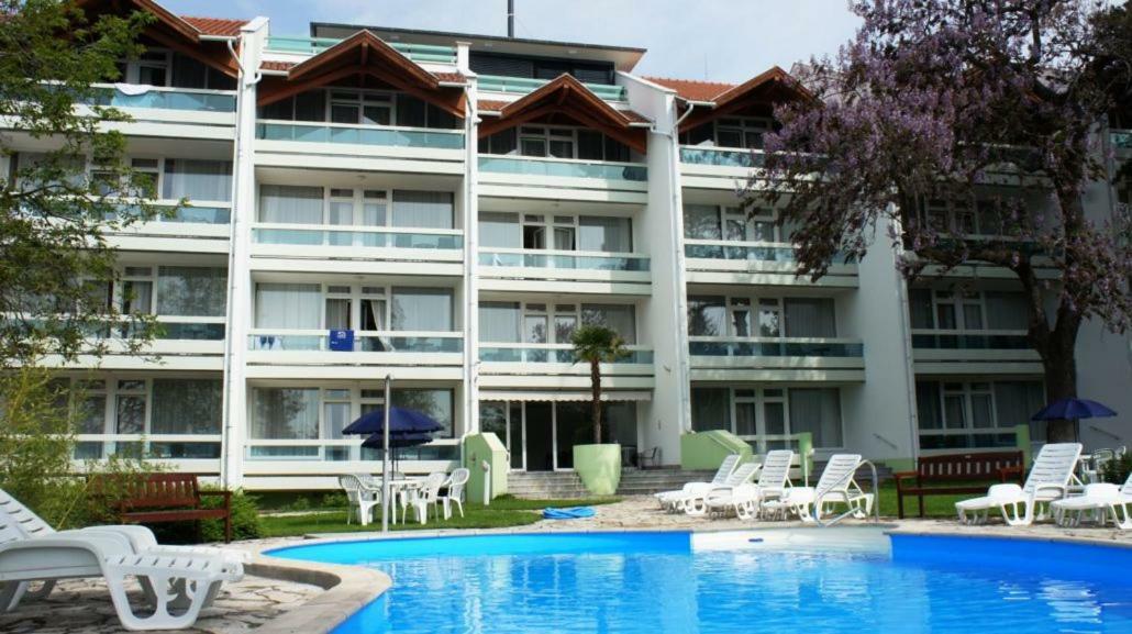 באלאטונפורד Fuered Central Apartman מראה חיצוני תמונה